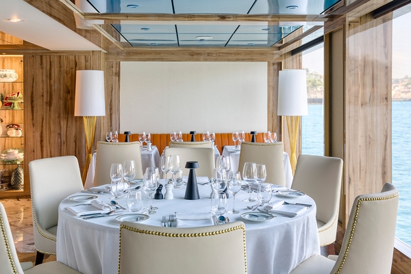 Uniworld SS Sao Gabriel - Restaurant 8.jpg